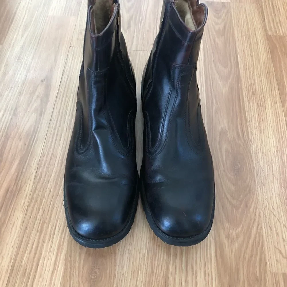 Walk-Over Dark Brown Leather Ankle Boots w/ Vibram Sole